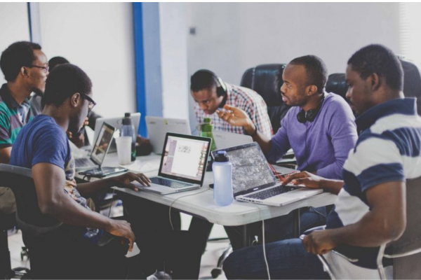 Fintech mobile phone